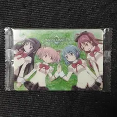 (2198311-02)まどかマギカ ウエハースカード 4人集合