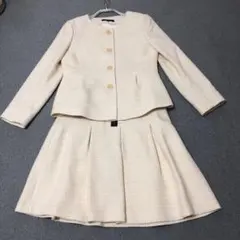 一点物　theory 新品未使用　ジャケットサイズ4 スカートサイズ2