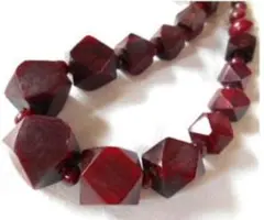 お値下げ❣新品未使用品 天然素材製IVORYワインレッドデッドストックネックレス