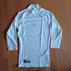 UNDER ARMOUR ホワイト 長袖 トップス MD