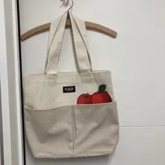 ♡カルディ林檎トートバッグ♡のサムネイル