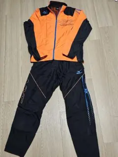 mizuno　ウィンドブレーカー