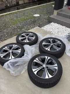 NISSAN リーフ　スタッドレスのサムネイル