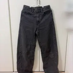 ブラック デニムパンツ