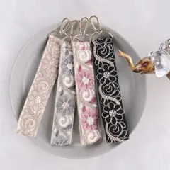 ⑅インド刺繍リボン⑅ ハンドストラップ ˗ˏˋストラップホルダーつきˎˊ˗