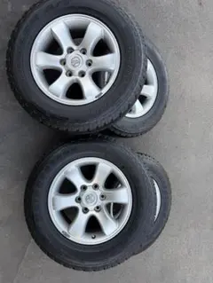 激安価格！　トヨタ 17インチ オフロード タイヤ・ホイールセット