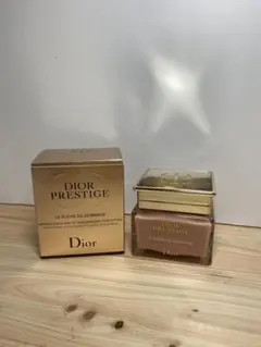 Dior プルステージルゴマージュ