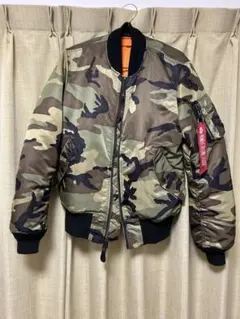 Alpha Industries MA-1 迷彩ジャケット