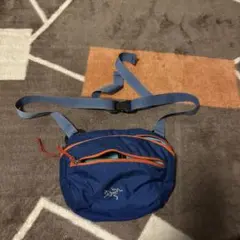 ニ*メ様 青いショルダーバッグ フロントポケット付き