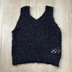 ブラック 透かし編み ニットベスト