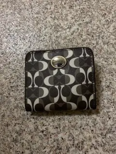 COACH モノグラム 二つ折り財布 最終値下げ価格‼️