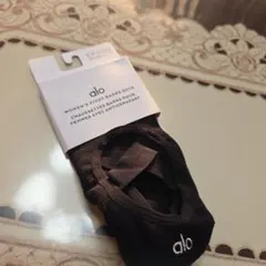 alo Women's Pivot Barre Sock S/M ブラック