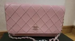CHANEL ピンク ショルダーバッグ　ウォレットチェーンのサムネイル