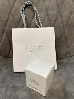 新品未開封　リファ　ハートブラシミニ　シャンパンゴールド　ショッパー付き