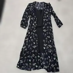 【美品】ユニクロ プリントVネックフレアワンピース 長袖 花柄 S インナー付