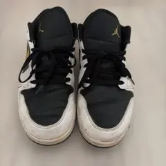 NIKE JORDAN スニーカー ブラック/ホワイト/ゴールド