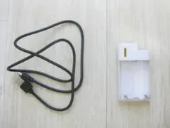 自宅保管品・通電確認済 TOPLAND 乾電池式充電器 M4515／トップランド