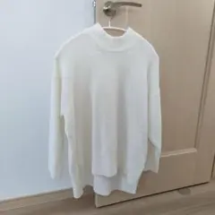 タグ付き　新品　ショコラフィネローブ　ニット　脇スリットハイネックプルオーバー