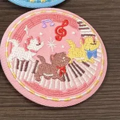 ディズニー刺繍缶バッジ　おしゃれキャット
