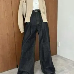 CLANE Suzu Hirose タックワイドデニムパンツ サイズ2 CLANE Suzu Hirose タックワイドデニムパンツ サイズ2 この