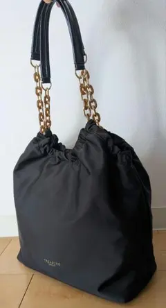 お値下げ☆黒いナイロン巾着型ショルダーバッグ美品