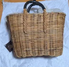 Item thumbnail for item 8e87af4b-05b8-41da-a9ef-d7d64f1994ee