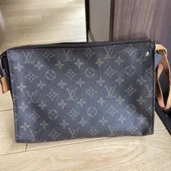 Louis Vuitton モノグラム クラッチバッグ