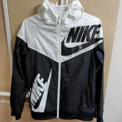 Nike ナイロンジャケット ブラック/ホワイト