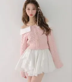 Off the shoulder collar cable knit tops