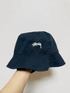 Stussy ブラック バケットハット