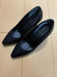 DIANA ダイアナ スムースパンプス 黒 ポインテッドトゥ 21.5cm