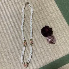 編み込みデザイン ネックレス ホワイト