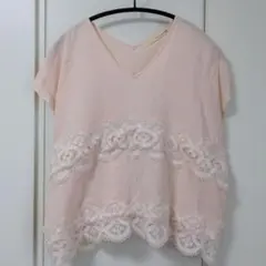 MEERROSE CLAIRE　薄ピンク　Vネック　ブラウス　半袖　トップスのサムネイル