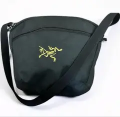 ゆ*ゃ様 ARC'TERYX MANTIS 2 直営店限定カラー マンティス - メルカリ