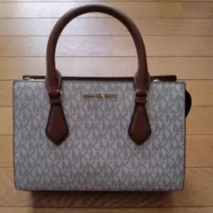 ☆新品未使用☆ MICHAEL KORS マイケルコース　ショルダーバッグ