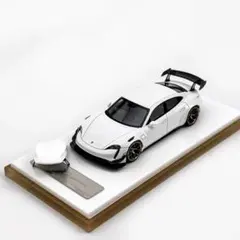 ミニカー 美品】1/18 ポルシェ タイカン 4S クロス ツーリスモ - メルカリ