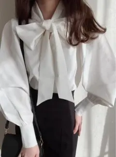 ロングカフスリボンタイブラウス GRL