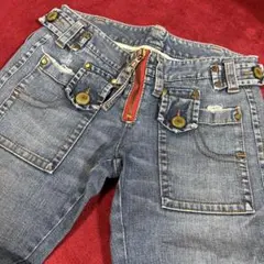 DSQUARED DENIM(ディ–スクエア–ドデニム)