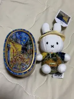 大ゴッホ展　夜のカフェテラスミッフィー ぬいぐるみ マスコット 缶ケース セットのサムネイル
