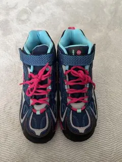 SaT様専用new balance 703 トレッキングシューズ