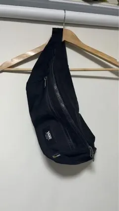 VANS ボディバッグ ブラック