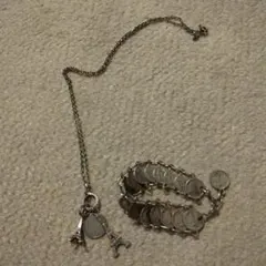 Item thumbnail for item 9156caf4-5cb6-403c-b849-e24b3ae624b4