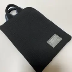 タブレットケース　フリーサイズ　　　黒　小学生