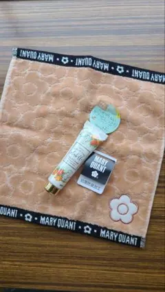 MARY QUANTハンドタオル　ハンドクリームセット