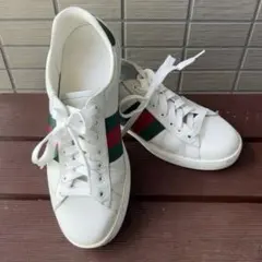 GUCCI Ace レザースニーカー シェリーライン ホワイト　メンズのサムネイル