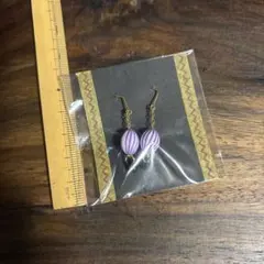 紫と白のストライプドロップピアス ハンドメイド