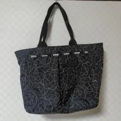LeSportsac トートバッグ 花柄 ブラックのサムネイル