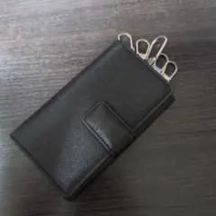 8*0様 バーバリー ブラック レザー キーケース