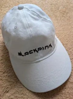 BLACKPINK ロゴ H&Mキャップ ホワイトのサムネイル