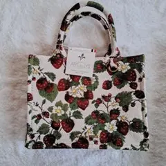Maison de FLEUR いちごゴブランフロントフリルバッグ - メルカリ